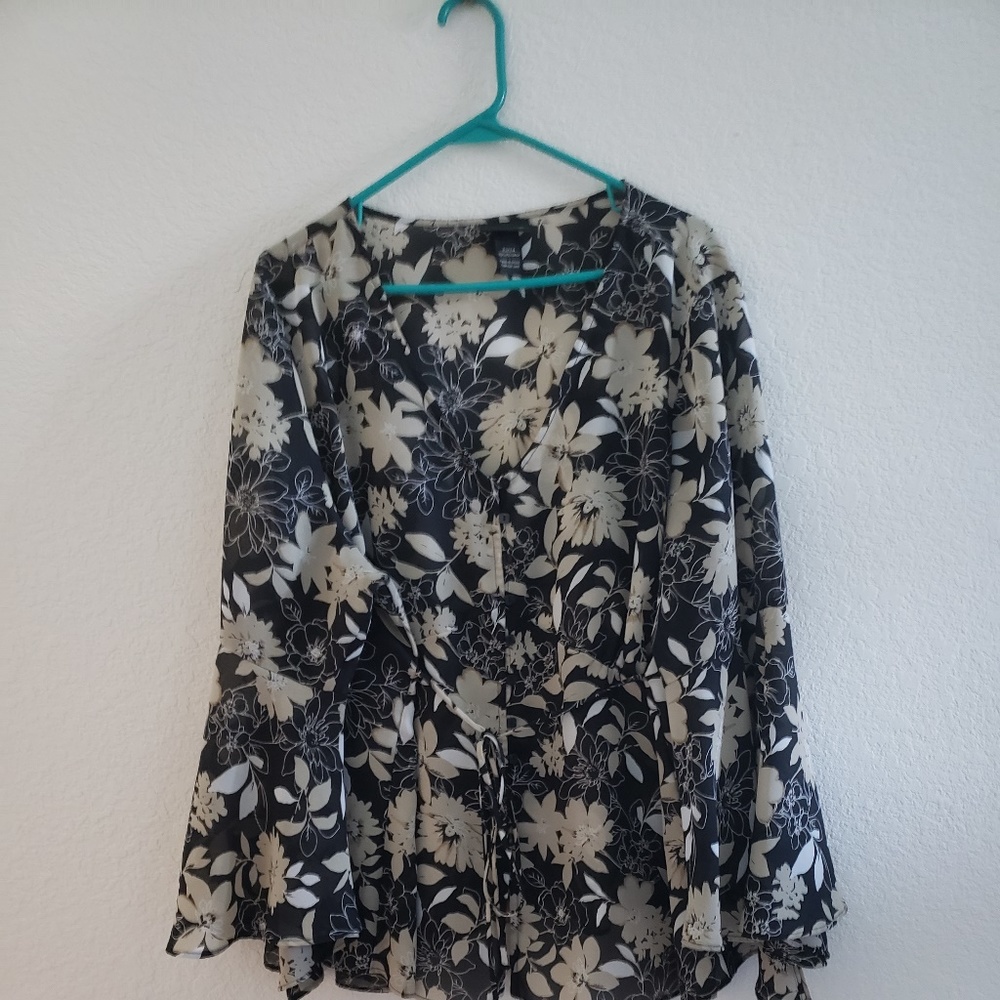 Black and cream blouse - Plus Size